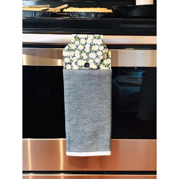 Hanging Kitchen Towel: Black Daisy Topper, Button Closure - Picture 1 of 8